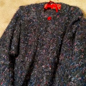 ***Silk. Hand made jacket/sweater. These fotos will never  show the beauty...